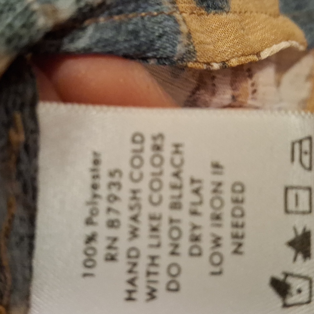 5/$25- Susan Graver Blouse - Picture 4 of 4